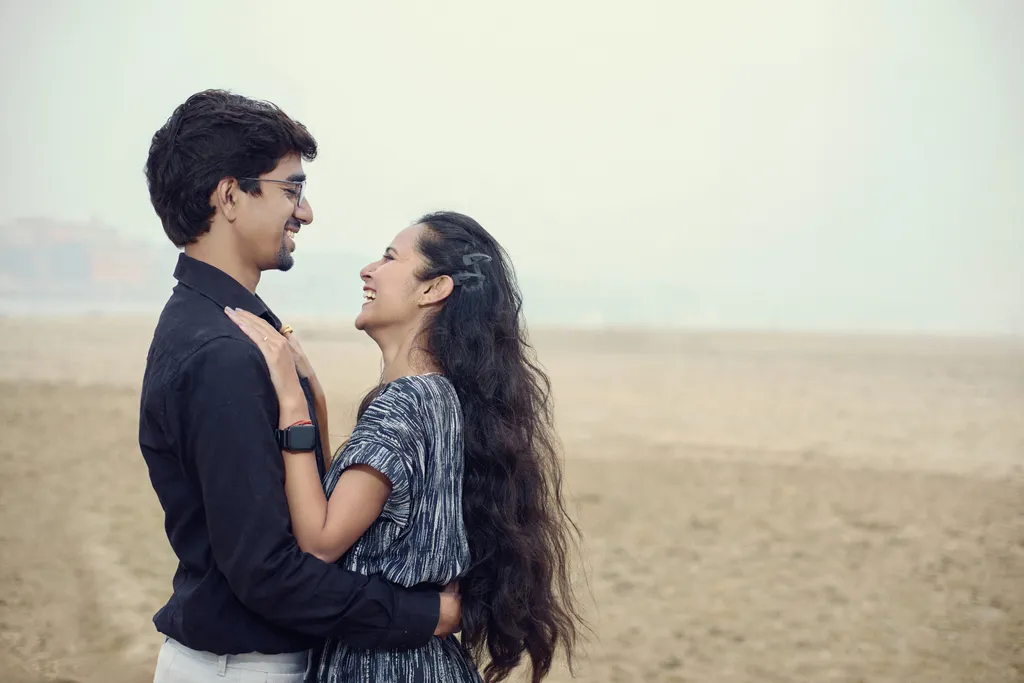 Sandy Riverbanks Ganga pre wedding shoot